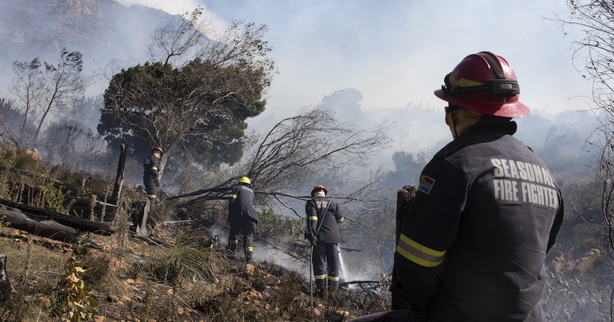 Cape Town fires | Blazes mostly contained, road closures still in place - Vimarsana News