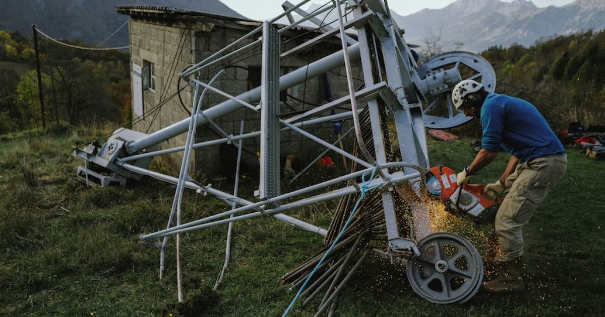 French Alps village says goodbye to ski lift of winters past thumbnail