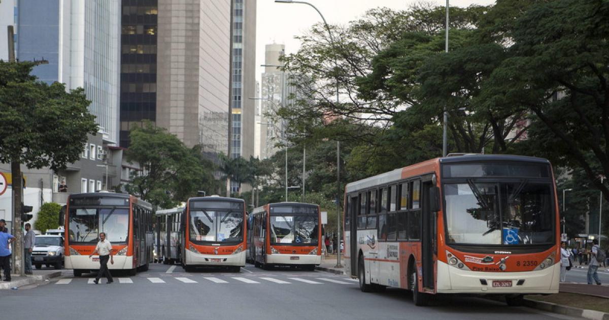 Sao Paulo bus strike sparks transit chaos | eNCA