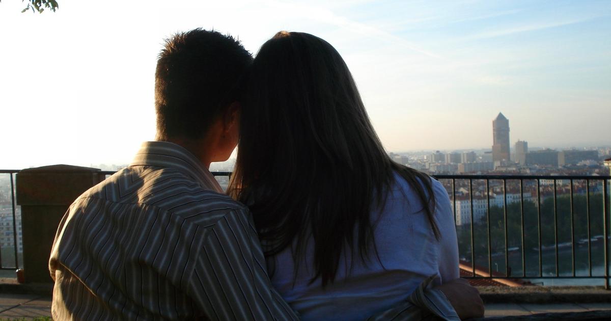 devotionals for dating couples online