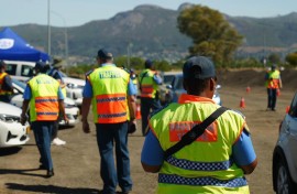 Traffic Law Enforcement officers on the N1. Twitter/@TrafficRTMC