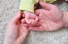 File:  Symbolic picture of a family.