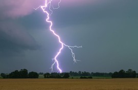 File: A flash of lightning. GettyImages/picture alliance
