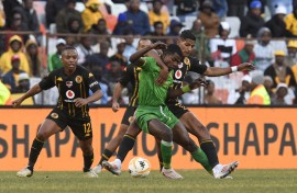 Edson Castillo of Kaizer Chiefs and Maxi Nzengeli of Young Africans SC. BackpagePix/Sydney Mahlangu