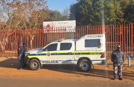 Police at Lancea Vale Secondary School in Eldorado Park. eNCA/Bafedile Moerane