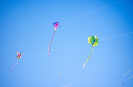 File: People flying kites. Renato Franco Bueno/Nurphoto via AFP