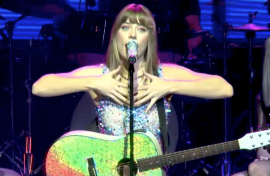 Josette is embodying Taylor’s signature style.