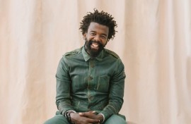 Mandisi Dyantyis - Music Artist