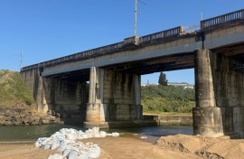 Umzimkhulu River Bridge in Port Shepstone