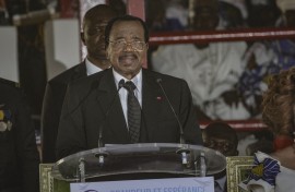 Cameroon President Paul Biya addresses a campaign rally. AFP/Robert Fimbaye