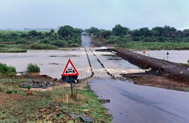 File: The Crocodile River flowing over the Crocodile Bridge during heavy rain. GettyImages/ullstein bild