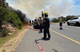Mossel Bay fire. eNCA/Kevin Brandt