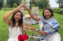Siyabonga Majodina and Mbalenhle Mmgomezulu also took the time to celebrate Galantines. 