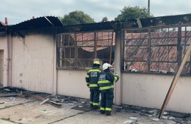 Firefighters at the scene of the Riverlea school fire. eNCA