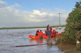 Twenty-one people have been rescued.  eNCA/Nobesuthu Hejana 