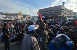 Several shops shut down on Friday, while those who defied orders were threatened for staying open. eNCA/Ronald Masinda