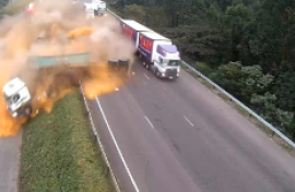 - One person has died after a multi-vehicle crash on the N3 between Mariannhill Toll Plaza and the Shongweni off ramp.