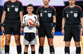  Luca Human-Maré carries the ball out for the FIFA World cup match between SA and Czechia