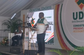 Bantu Holomisa