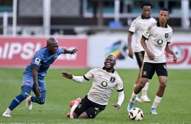 Asanele Bonani of Chippa United FC takes down Kamogelo Sebelebele of Orlando Pirates earning him a yellow card. Gerhard Duraan/Gallo Images