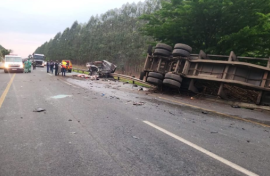 Mtubatuba taxi and truck head-on collision