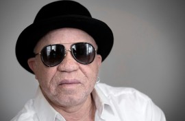 Junta supporter: Salif Keita