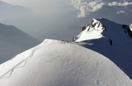 Mont Blanc's final metres are of ice and snow that grow and shrinks over time