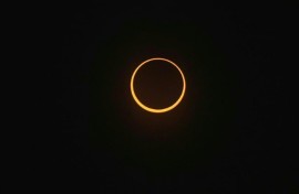 'Ring of Fire' solar eclipse seen over Albuquerque, New Mexico