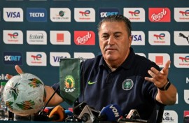 Nigeria coach Jose Peseiro had expected Umar Sadiq's injury to keep the striker out for "15 days at least"