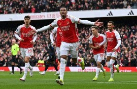 Gabriel Magalhaes (centre) opened the scoring in Arsenal's 5-0 win over Crystal Palace