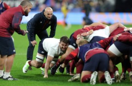 Steve Borthwick (C) is going into his second Six Nations as England coach