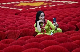 Quang Phu Cau, on the outskirts of Hanoi, has become a hotspot for tourists eager to snap pics of Vietnam's ancient incense stick trade