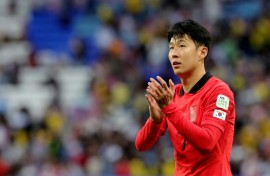 Son Heung-min applauds South Korea fans in Qatar