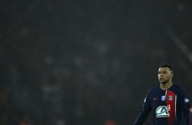 Kylian Mbappe is set to skip PSG's Ligue 1 game this weekend after picking up an injury in Thursday's Cup win over Brest 
