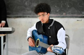 Local clubs put on concerts and compete nationwide for the best song and best event, all entirely organised by the students