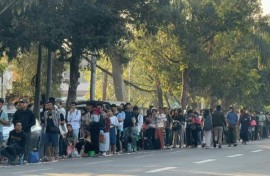 Thousands seek to quit Myanmar after military service announcement
