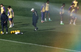 Real Madrid coach Carlo Ancelotti (centre) at training on Saturday 