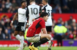 Fulham beat Manchester United 2-1 for their first win at Old Trafford since 2003