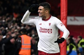 Manchester United's Casemiro celebrates scoring at Nottingham Forest