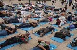 Mexicans nap together on World Sleep Day