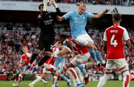 Arsenal travel to face Manchester City on Sunday
