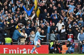 Manchester City's Bernardo Silva celebrates after scoring against Chelsea