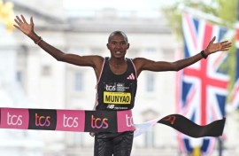 Alexander Mutiso Munyao won his first major marathon in Lond at the age of 27