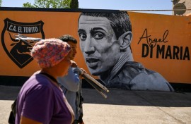 Argentine forward Angel Di Maria opted to remain in Portugal after receiving threats in his native Rosario 