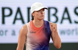 Iga Swiatek avoided a huge scare against Naomi Osaka