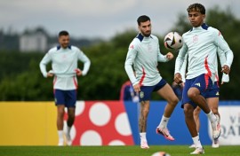 Lamine Yamal (R) with his Spain teammates at training in southern Germany on Saturday, before their departure for Berlin