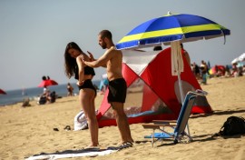 US dermatologists are tackling harmful sunscreen misinformation