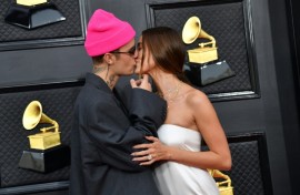 Pop superstar Justin Bieber announced Friday the birth of his son with model wife Hailey in an Instagram post that quickly garnered millions of likes