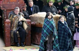 The king of New Zealand's Indigenous Maori people, Kiingi Tuheitia Pootatau Te Wherowhero VII (left), died on Friday