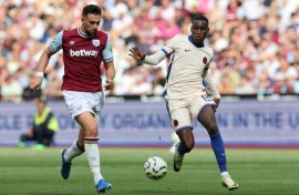 Forward Nicolas Jackson (right) has hit form for Chelsea